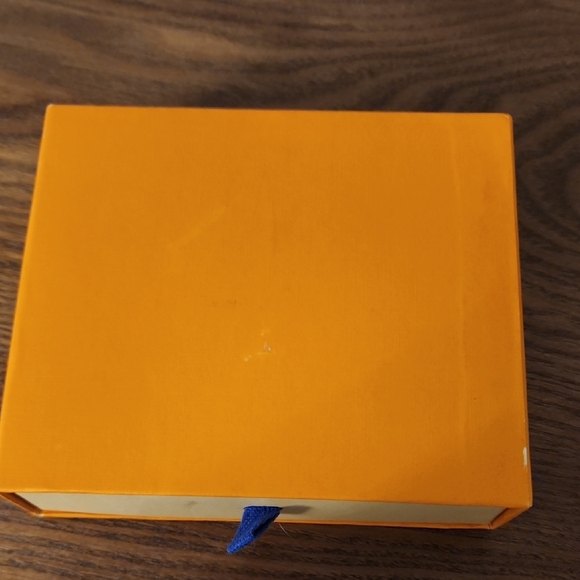 Louis Vuitton Gift Box Set - Picture 8 of 8